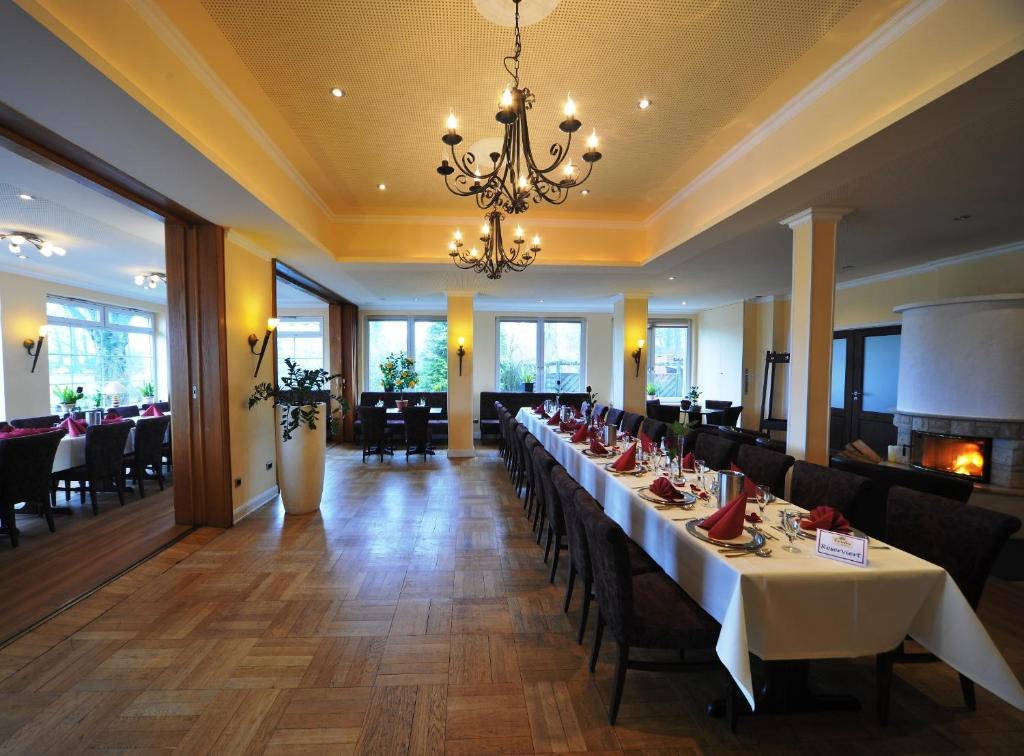 Akzent Hotel Cordes & Restaurant Am Rosengarten Sottorf Eksteriør billede